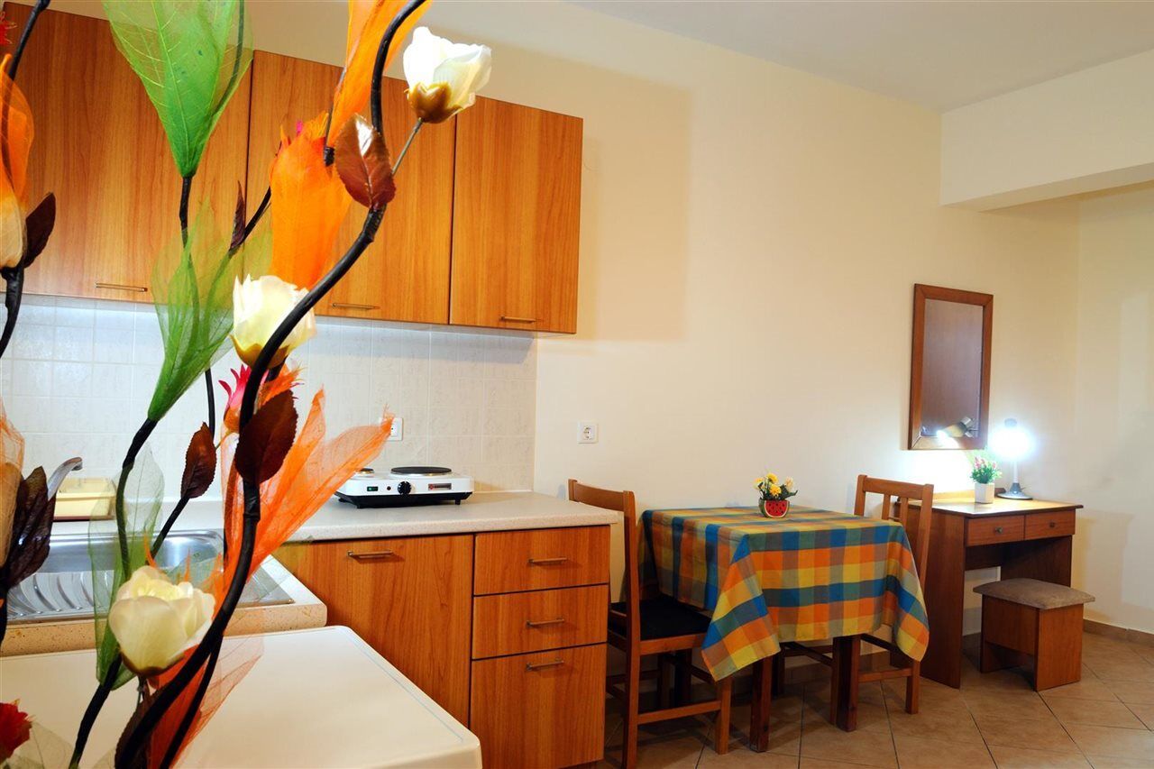 Nikos 2 Studios & Apartments Kardamena  Екстериор снимка